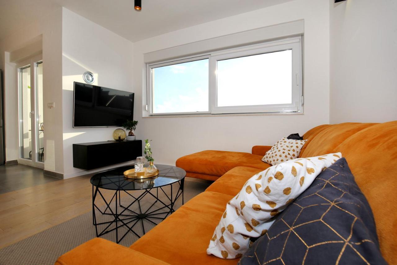 Esso Roof Terrace Apartment Zara Esterno foto