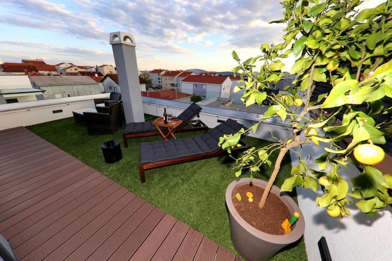 Esso Roof Terrace Apartment Zara Esterno foto